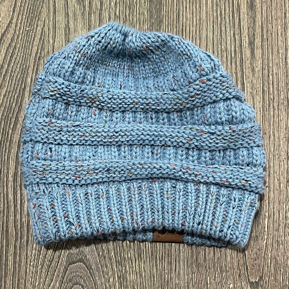CC Beanie Hat Cozy Confetti Flecked Bun Acrylic Chunky Knit Blue One Size - Picture 5 of 5